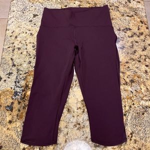 Lululemon crop leggings Size 8